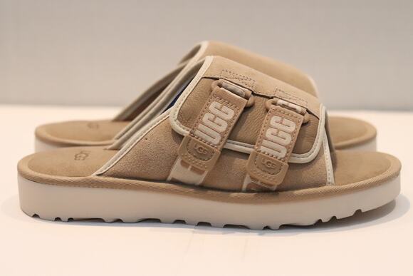 UGG Goldencoast Strap Slide Sz 9 main image 6